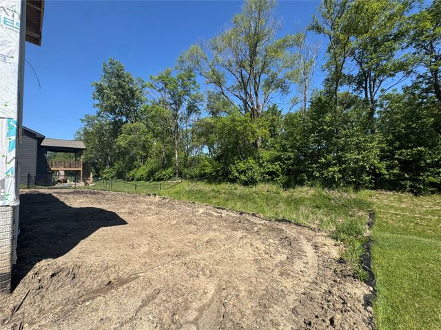 1041 2nd Street NE, Altoona, IA 50009