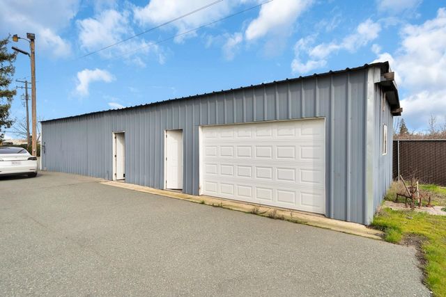 5420 E JAHANT, Galt, CA 95632