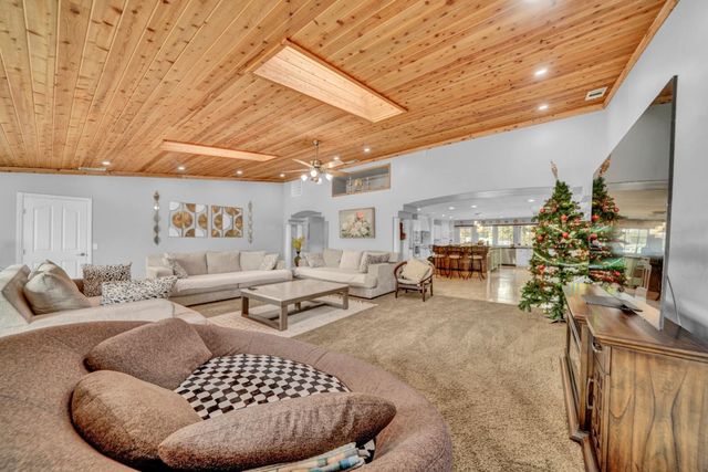 5420 E JAHANT, Galt, CA 95632