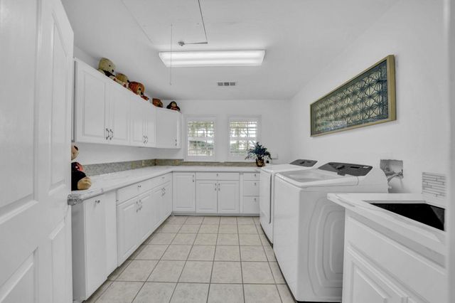 5420 E JAHANT, Galt, CA 95632