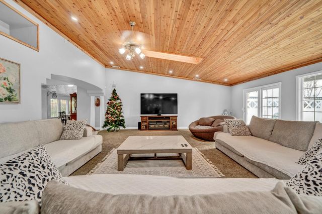 5420 E JAHANT, Galt, CA 95632