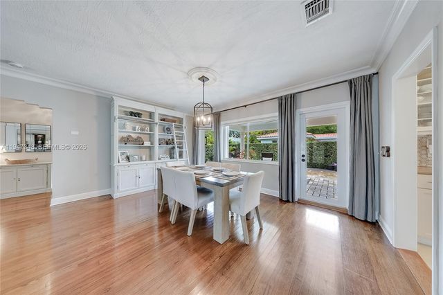 1402 Tangier St, Coral Gables, FL 33134