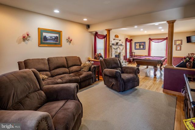 337 CLICKO LN, East Stroudsburg, PA 18301