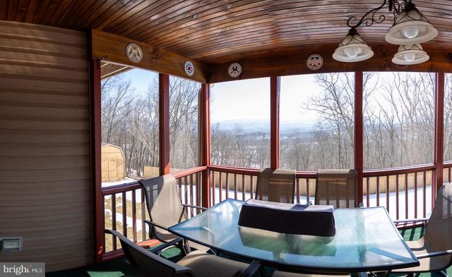 337 CLICKO LN, East Stroudsburg, PA 18301