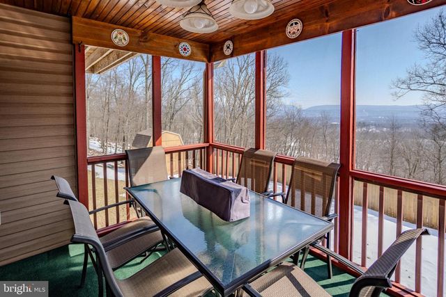 337 CLICKO LN, East Stroudsburg, PA 18301