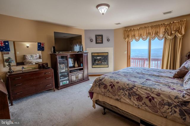 337 CLICKO LN, East Stroudsburg, PA 18301