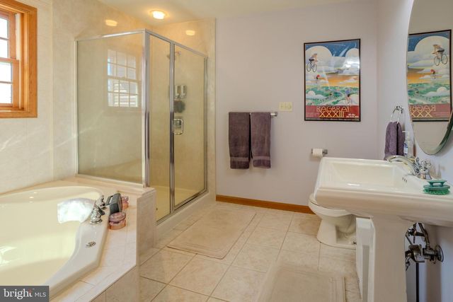 337 CLICKO LN, East Stroudsburg, PA 18301