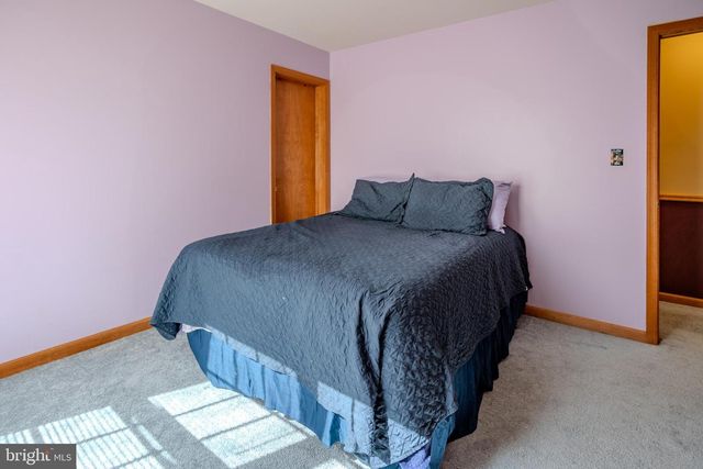 337 CLICKO LN, East Stroudsburg, PA 18301