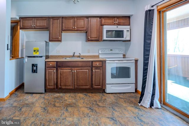 337 CLICKO LN, East Stroudsburg, PA 18301