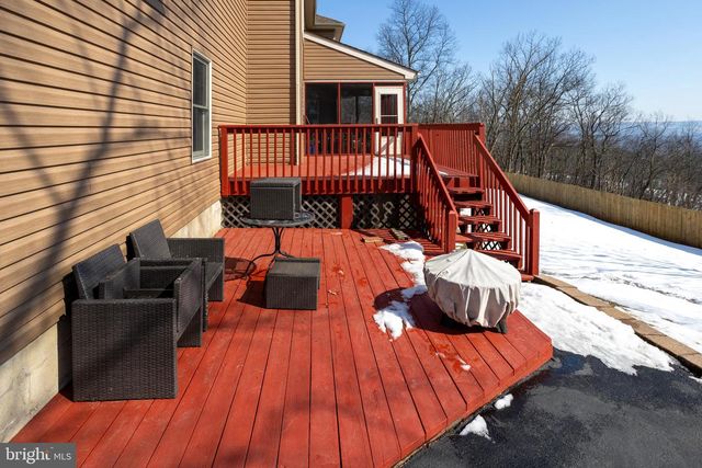 337 CLICKO LN, East Stroudsburg, PA 18301