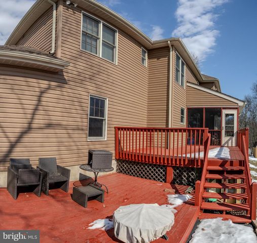 337 CLICKO LN, East Stroudsburg, PA 18301