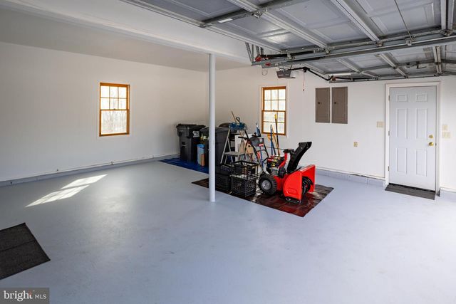 337 CLICKO LN, East Stroudsburg, PA 18301