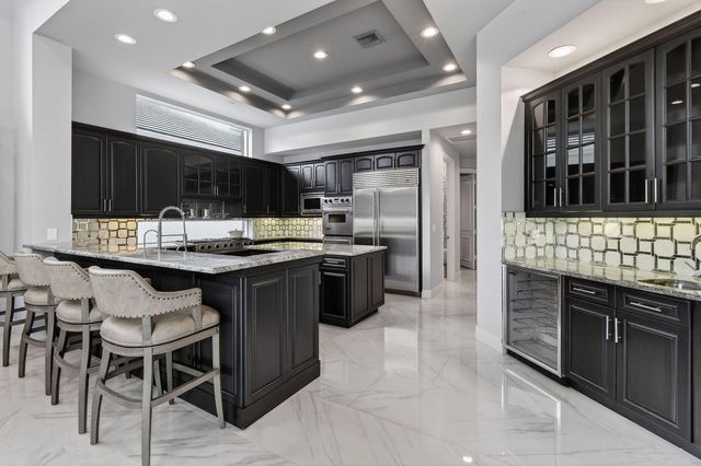 1020 Grand Isle Terrace, Palm Beach Gardens, FL 33418