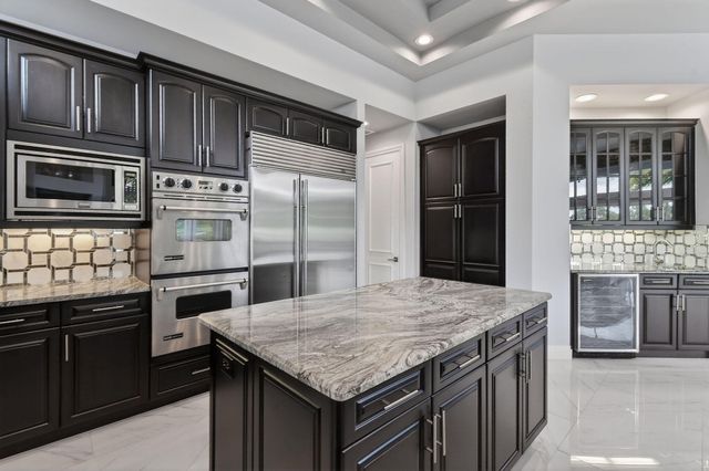 1020 Grand Isle Terrace, Palm Beach Gardens, FL 33418
