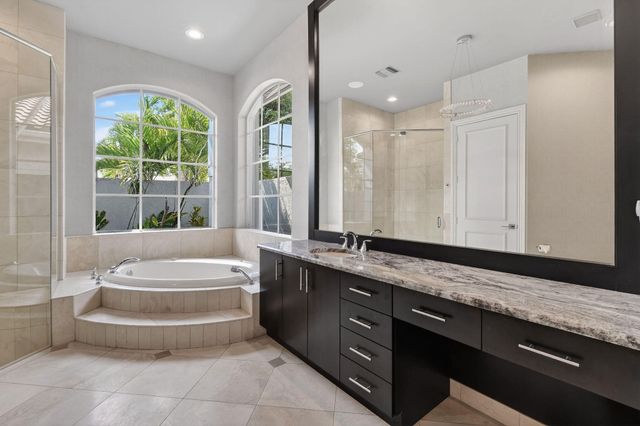 1020 Grand Isle Terrace, Palm Beach Gardens, FL 33418