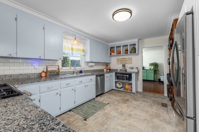 3564 Smithville Hwy, Mcminnville, TN 37110