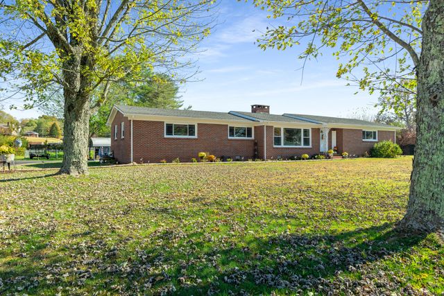 3564 Smithville Hwy, Mcminnville, TN 37110