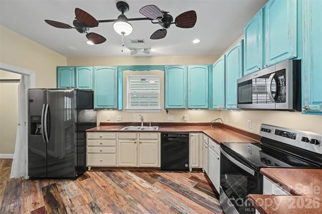 9645 Storybook Avenue NW, Concord, NC 28027