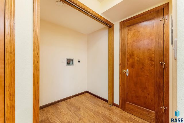 1915 N Mable Ave Avenue, Sioux Falls, SD 57103