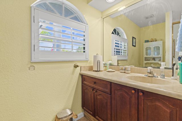 2502 SE Lakewood Street, Port St Lucie, FL 34952