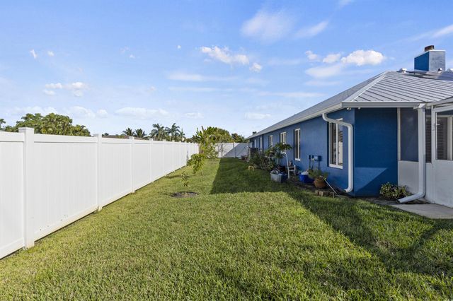 2502 SE Lakewood Street, Port St Lucie, FL 34952