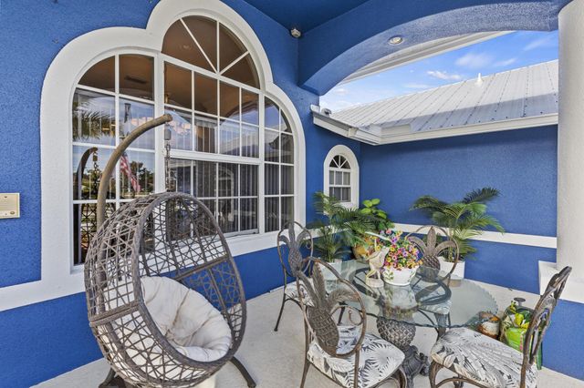 2502 SE Lakewood Street, Port St Lucie, FL 34952