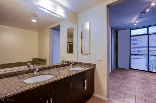 353 East Bonneville Avenue 471, Las Vegas, NV 89101