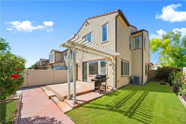 6673 Eucalyptus Ave, Chino, CA 91710