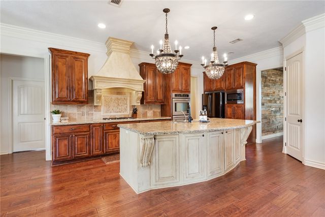 19107 Tallulah Trail, College Station, TX 77845