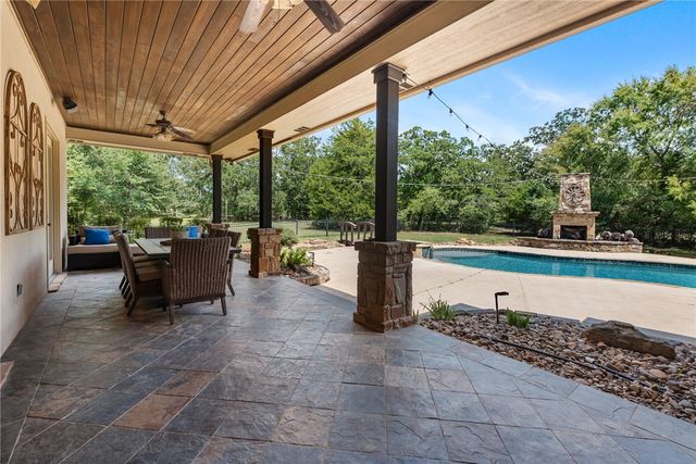 19107 Tallulah Trail, College Station, TX 77845