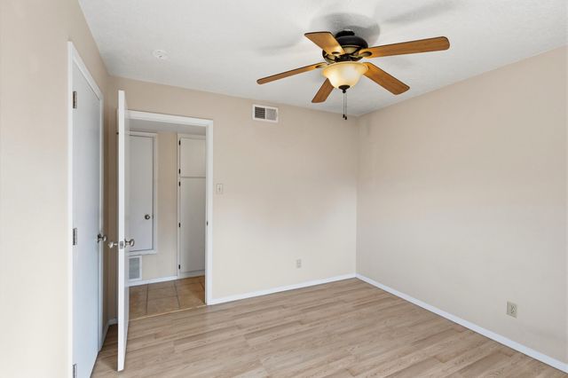 1136 Pinon Court SE, Los Lunas, NM 87031