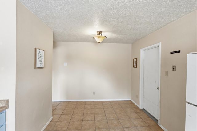 1136 Pinon Court SE, Los Lunas, NM 87031