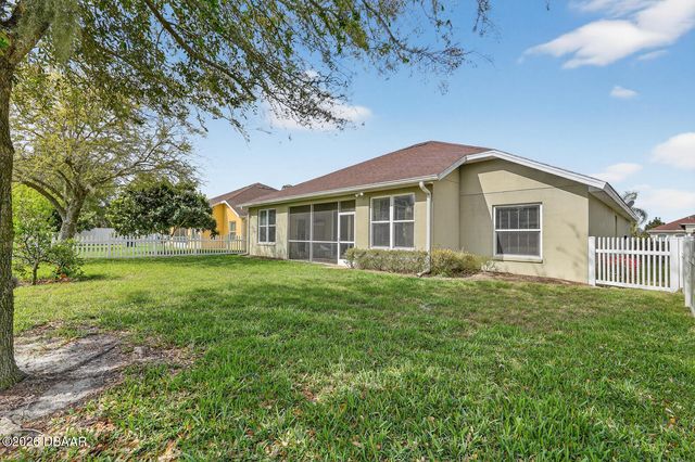123 Arena Lake Drive, Palm Coast, FL 32137