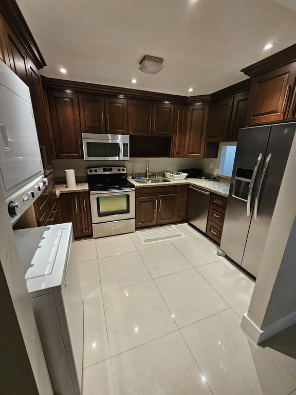 3307 NW 108th Drive 1, Coral Springs, FL 33065