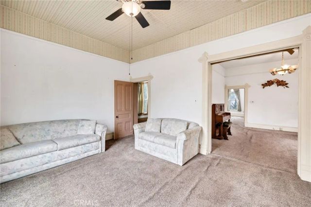 306 W 6th Street, Perris, CA 92570