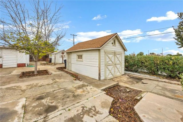 306 W 6th Street, Perris, CA 92570