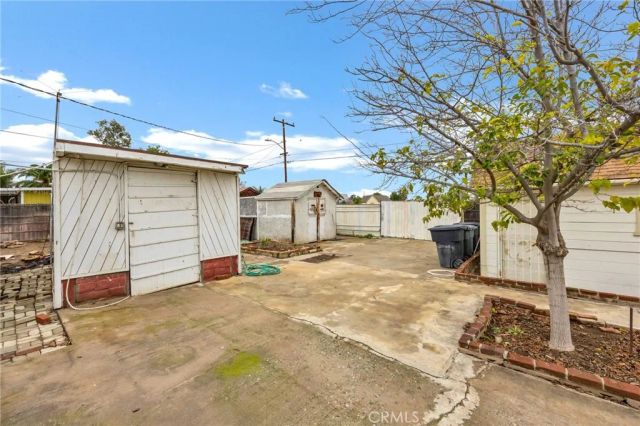306 W 6th Street, Perris, CA 92570