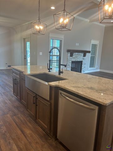 315 Apalachee Way, Bonaire, GA 31005