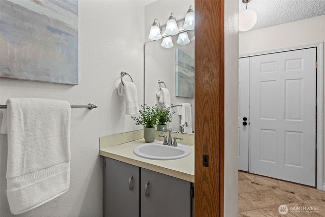 14214 56th Avenue NW, Gig Harbor, WA 98332