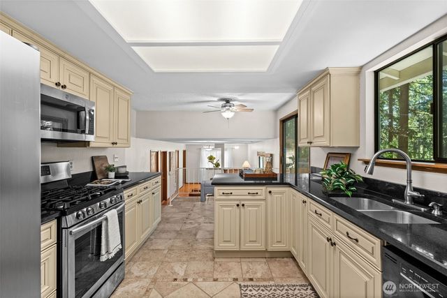 14214 56th Avenue NW, Gig Harbor, WA 98332