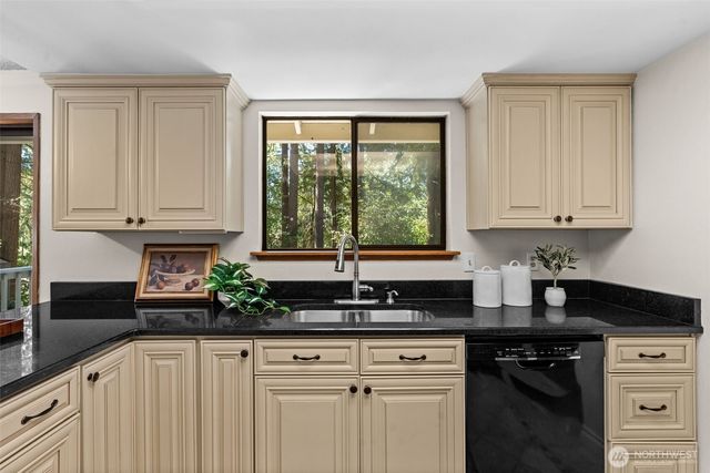 14214 56th Avenue NW, Gig Harbor, WA 98332