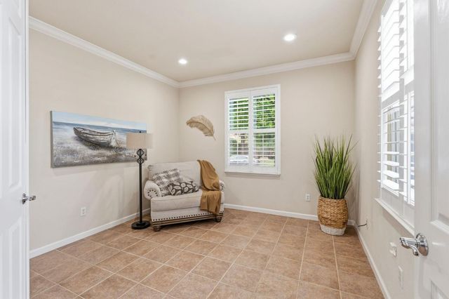 111 Hebron Cir, Sacramento, CA 95835