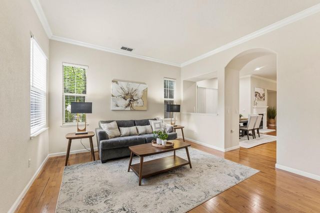 111 Hebron Cir, Sacramento, CA 95835