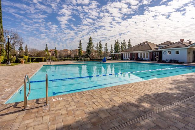 111 Hebron Cir, Sacramento, CA 95835
