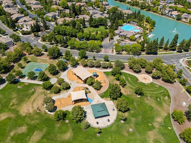 111 Hebron Cir, Sacramento, CA 95835
