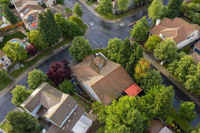 111 Hebron Cir, Sacramento, CA 95835