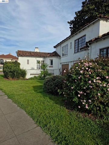 5685 Carberry Ave, Oakland, CA 94609