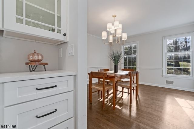 56 Countrywood Dr, Hanover Twp., NJ 07950