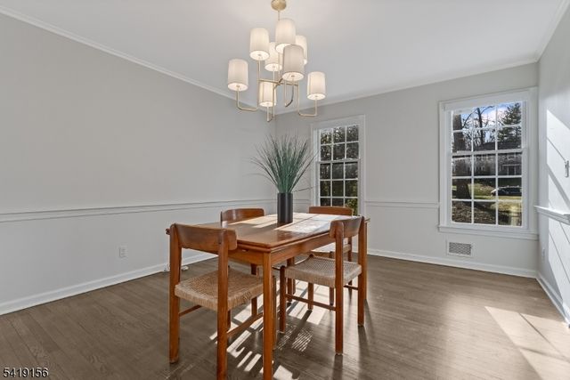 56 Countrywood Dr, Hanover Twp., NJ 07950