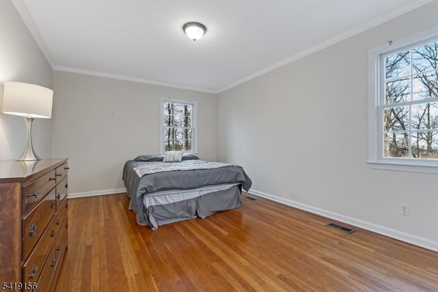 56 Countrywood Dr, Hanover Twp., NJ 07950